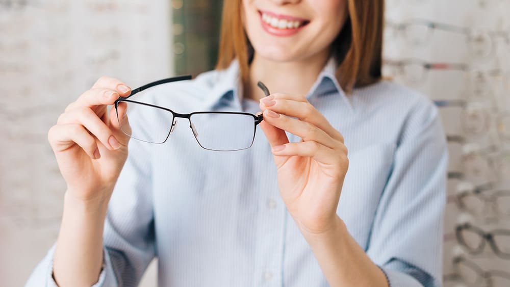 Lentes de policarbonato desvantagens e vantagens para sua otica