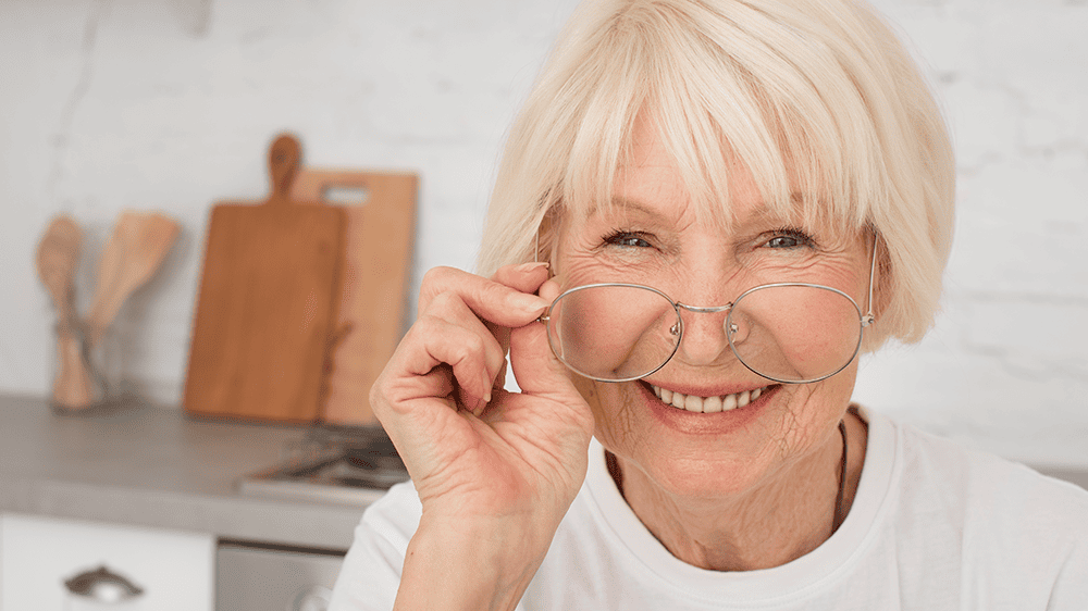 Lente e o custo real: guia rápido para precificação certa no laboratório óptico